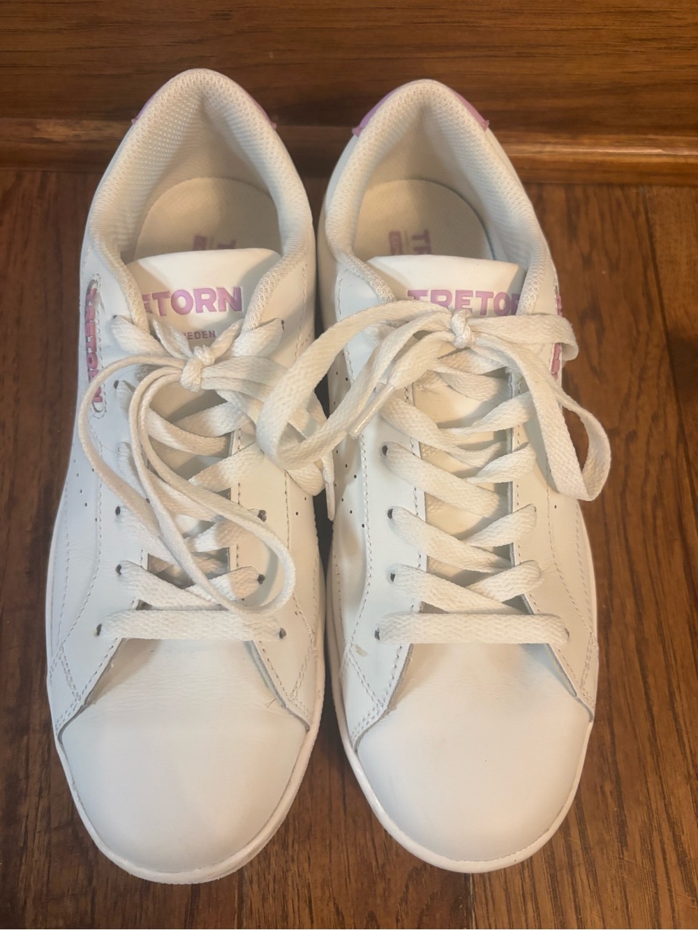 Tretorn White Leather Sneakers with Pink Logo Detail